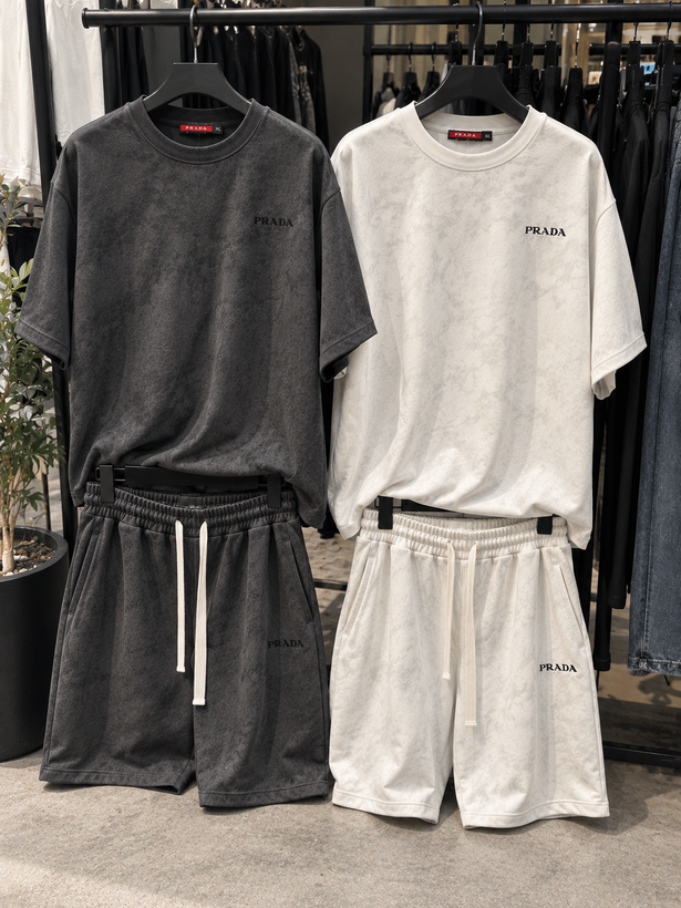 ست تیشرت شلوارک برند PRADA