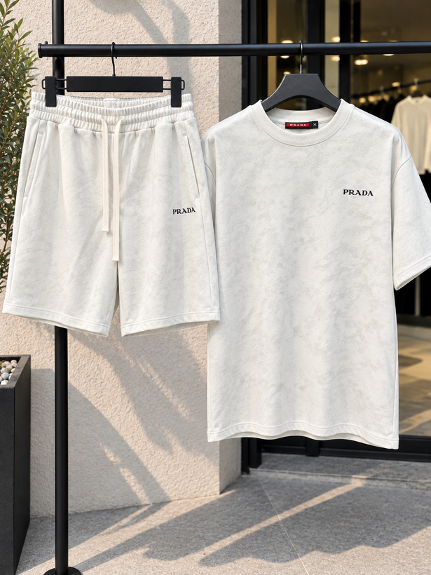 ست تیشرت شلوارک برند PRADA
